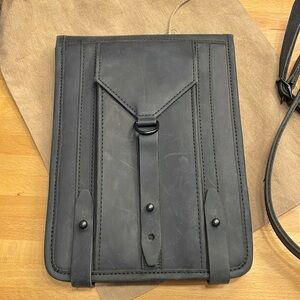 Temple iPad Bag